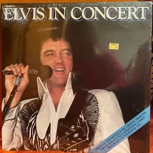 Elvis 2 Record Set on tour June, 1977